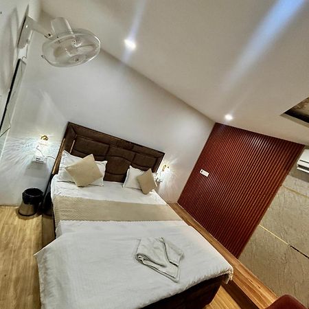 Hotel Dream Villa Ludhiana Exterior foto